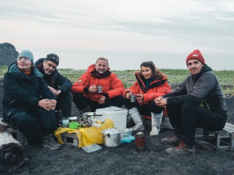 Фотоальбом: Экспедиция на Курильские острова