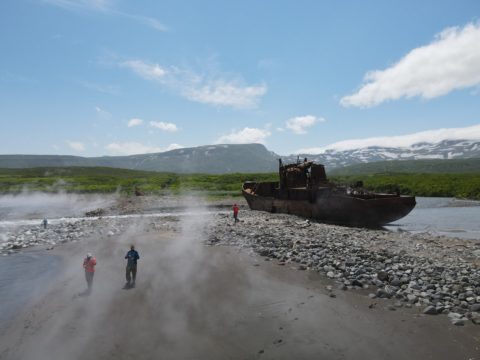 Фотоальбом: Экспедиция на Северные Курильские острова